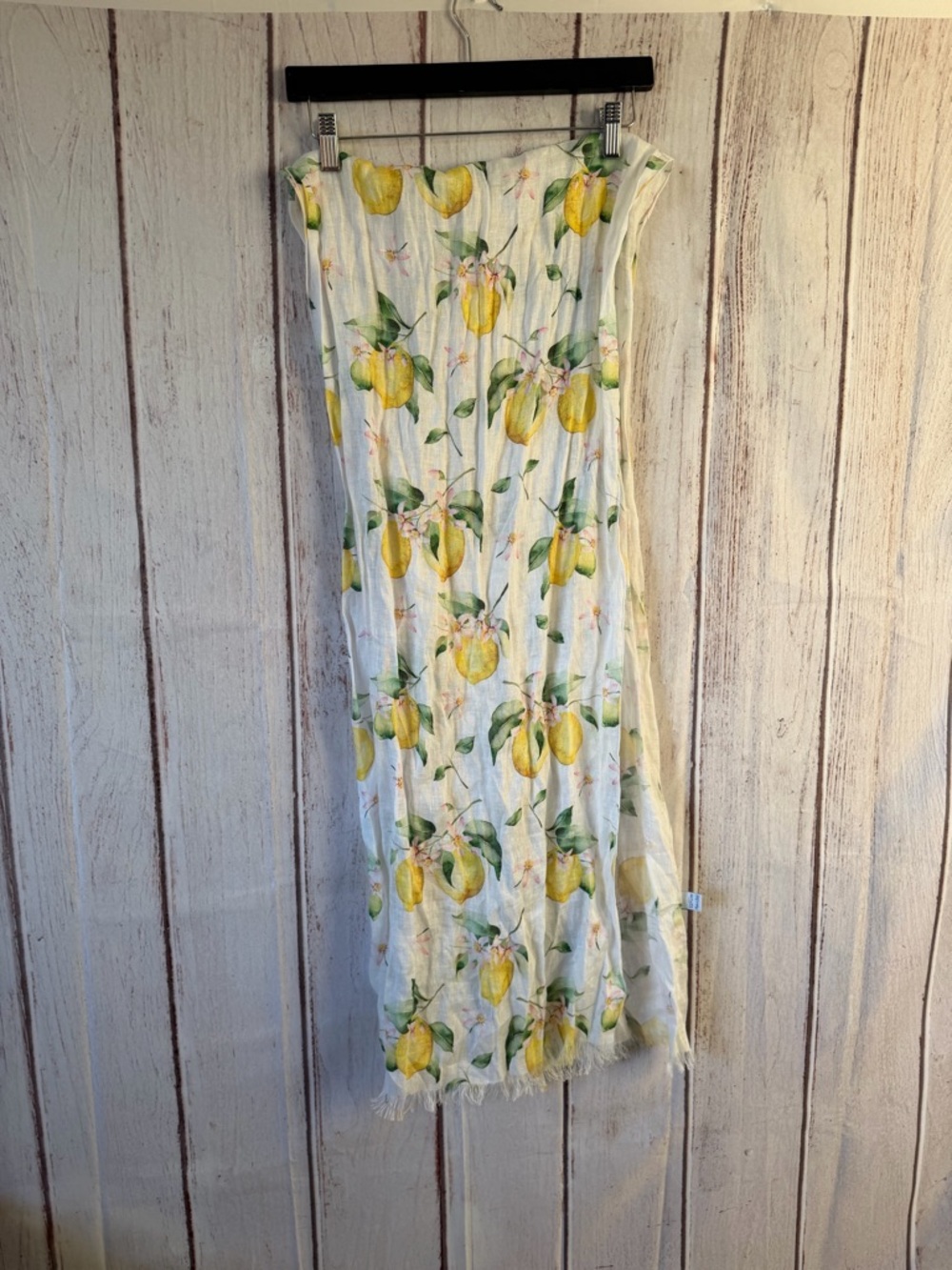 Più 1951 Made in Italy 100% Linen Lemon and Floral Print
Scarf